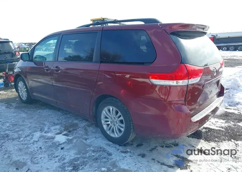 2011 Toyota Sienna Xle V6 из США, поврежденный, VIN 5TDYK3DC1BS112132